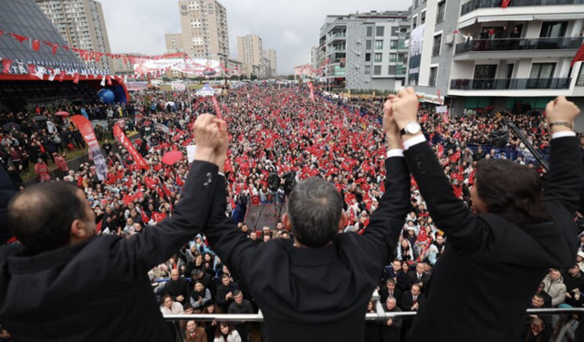 Özgür Özel: Bakan evlatları devri bitecek , Vatan evlatları devri başlayacak