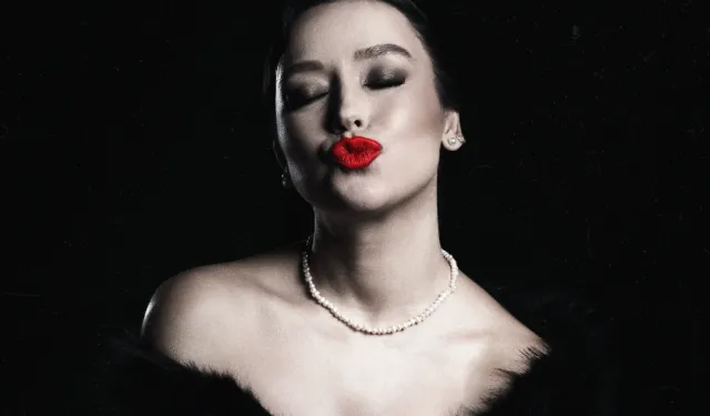 Tuğba bizi Sezen'e götür! Senfonik Vol.3 yakında Açıkhava'da