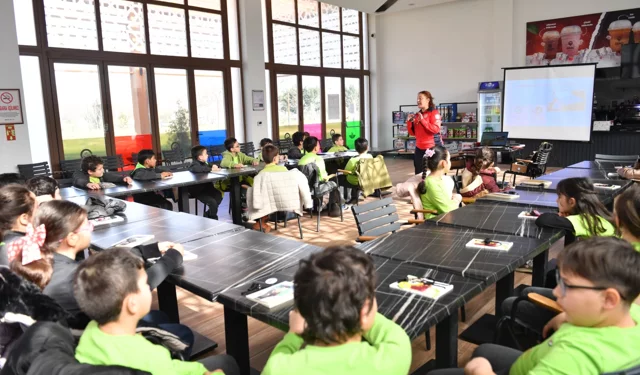 Bursa Osmangazi'de çocuklara afet bilinci aşılanıyor