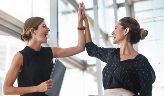 Eğitim, işgücü ve sağlıkta kadınlar önde...