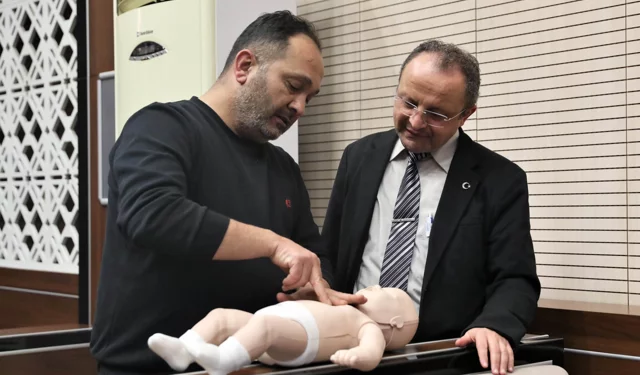 Keçiören Belediyesi personeline 'ilk yardım' eğitimi