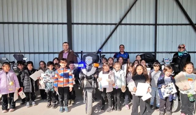 Kocaelili minikler zabıta mesleğini yerinde tanıdı
