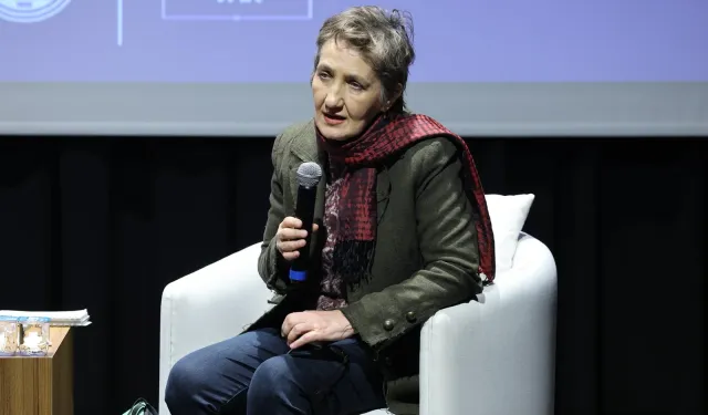 Maltepe'de 'Yoksulluk Kıskacında Kadın' söyleşisi