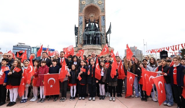 23 Nisan'da İBB Koltuğuna Zeynep Mira Örs oturdu...