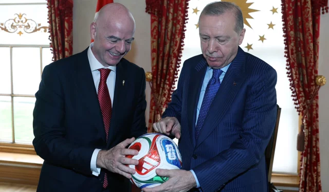 Cumhurbaşkanı Erdoğan, FIFA Başkanı'nı kabul etti