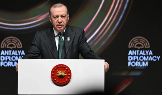 Erdoğan'dan Antalya'dan barış ve diyalog mesajı