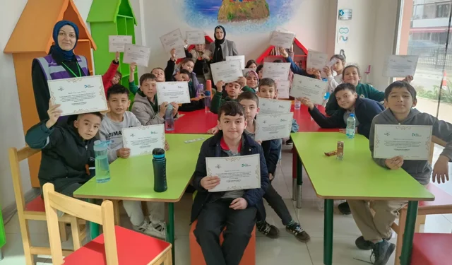 İZGİM, öğrencileri ağırlamaya devam ediyor