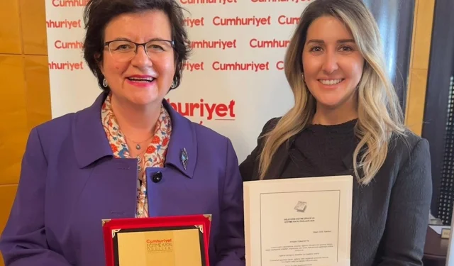 Pfizer Türkiye'ye 'Bilimsel Eğitime Katkı Ödülü'