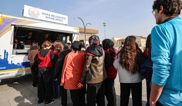 Sivas'tan öğrencilere beslenme desteği
