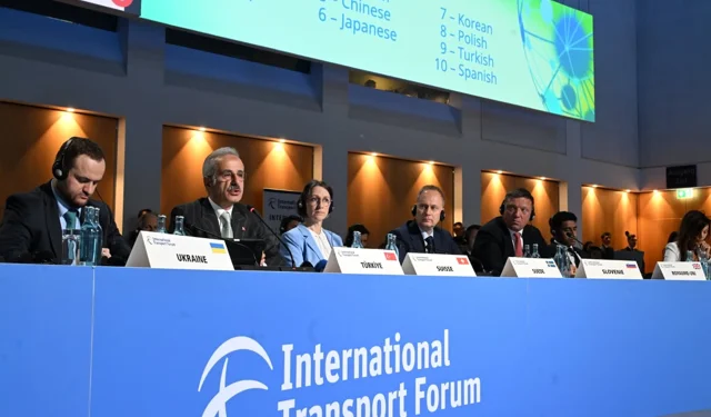 Bakan Uraloğlu, ITF'nin yeni dönem başkanı seçildi