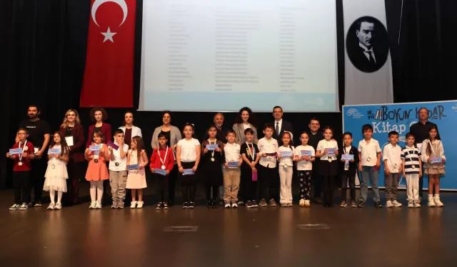 Bursa Nilüfer'de kitap kurtları ödüllendirildi