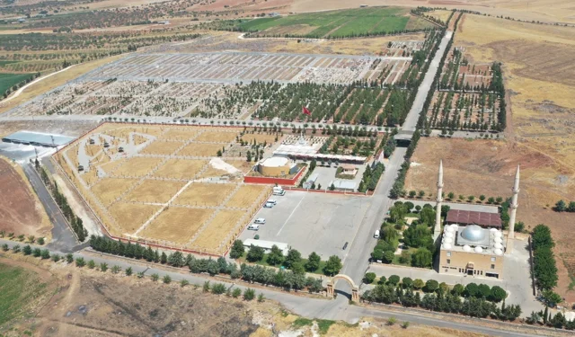 Mezarlıklara parke yerine asfalt