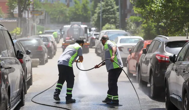 İstanbul Bakırköy'de köşe bucak temizliğe devam