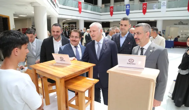 Sakarya'da ahşaptan hayata genç yetenekler ödüllendirildi