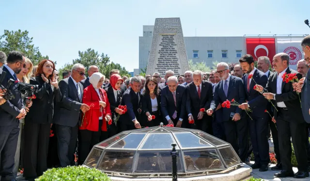YENİ Parti'de Özgür Özel'in A Takımı Belli Oldu! İşte MYK Listesi