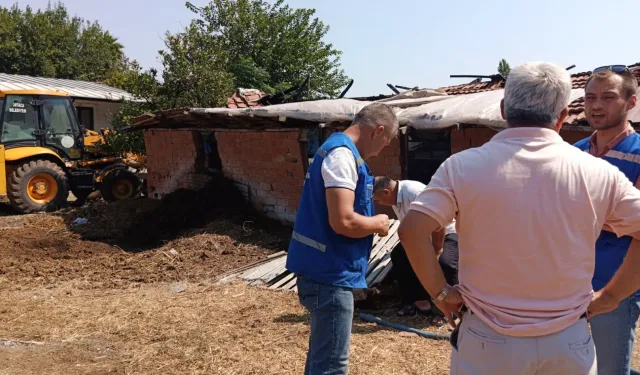 Yangında 500 balya zarar gören üreticiye destek