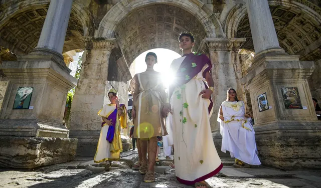 Antalya Kaleiçi dört gün boyunca açık hava sahnesine dönüşüyor
