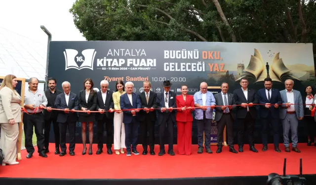 Antalya'da 16. Kitap Fuarı başladı