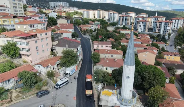 Maltepe'de asfalt seferberliği devam ediyor