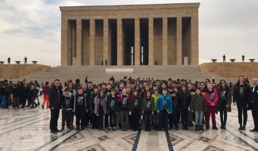 Oğuzkaan Koleji Öğrencileri Anıtkabir'de,  "ATAM İZİNDEYİZ"
