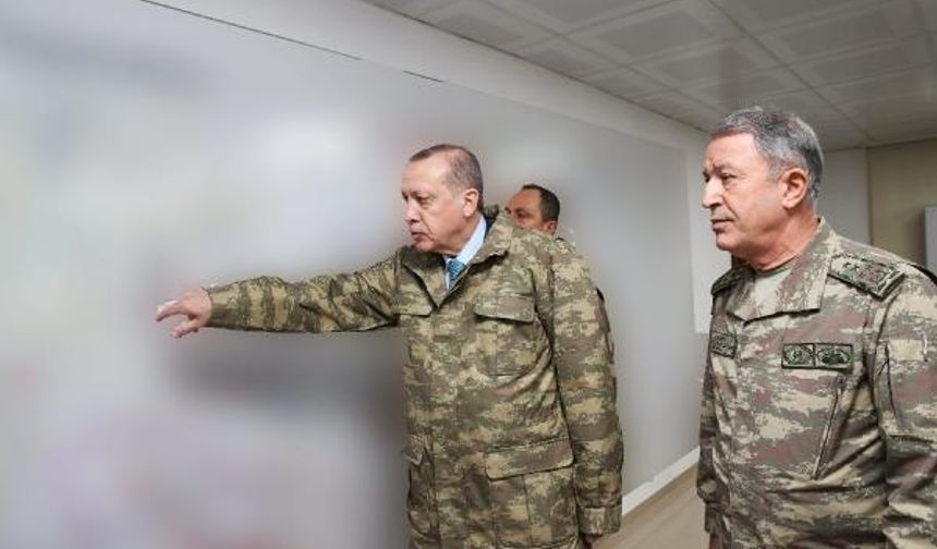 CUMHURBAŞKANI Recep Tayyip Erdoğan, Zeytin Dalı Harekatı’nın 6&#039;ncı gününde Hatay’daki Harekat Merkezi’nde incelemelerde bulundu.