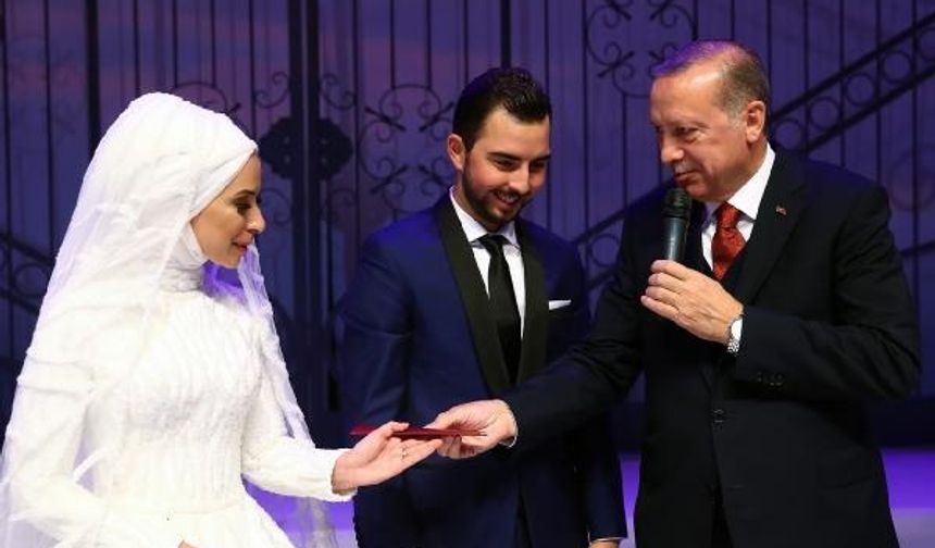 Soylu ailesinin mutlu günü... İçişleri Bakanı Süleyman Soylu'nun oğlu evlendi