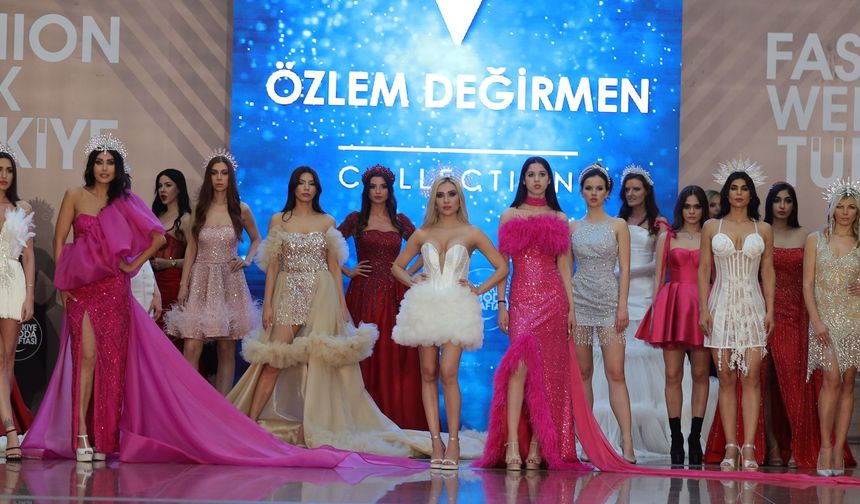 Özlem Değirmen Fashion Week Türkiye’ye damga vurdu