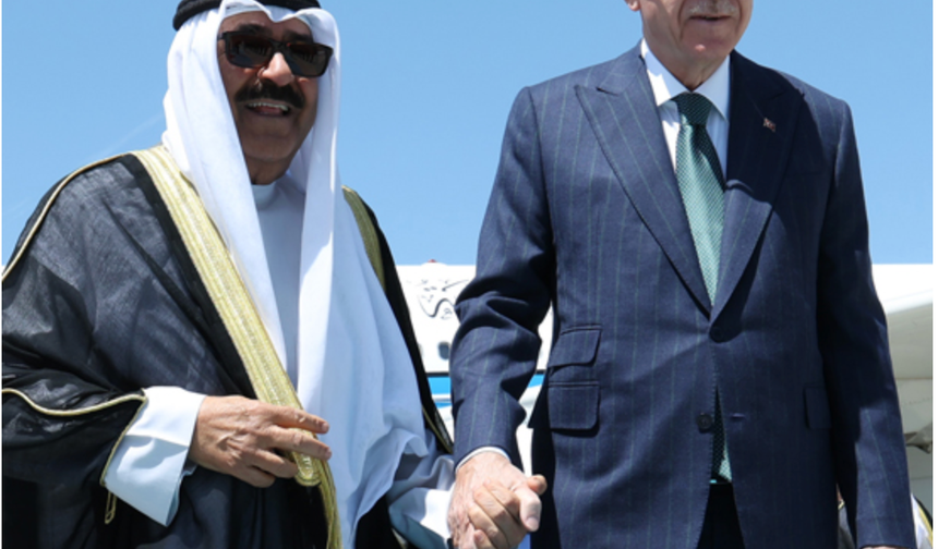 Cumhurbaşkanı Erdoğan es-Sabah ile el ele yürüdü!