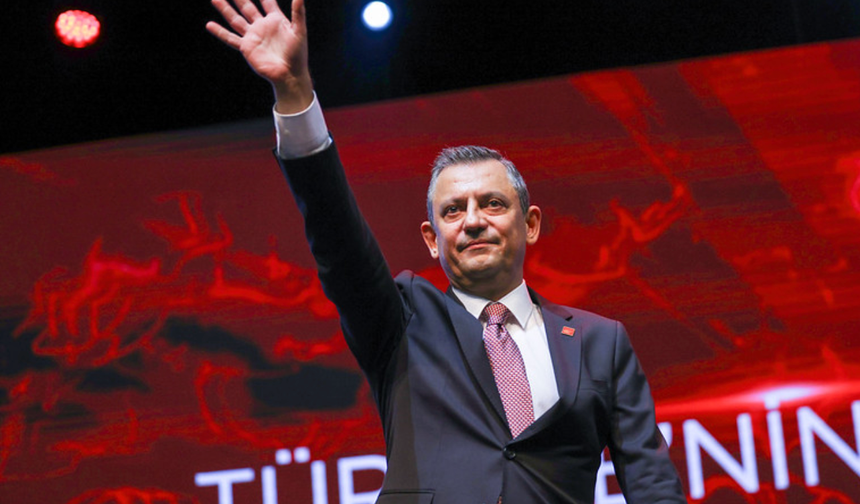 CHP Lideri Özel'den Yenişafak yorumu: Şimşek'e odunla vurdu!