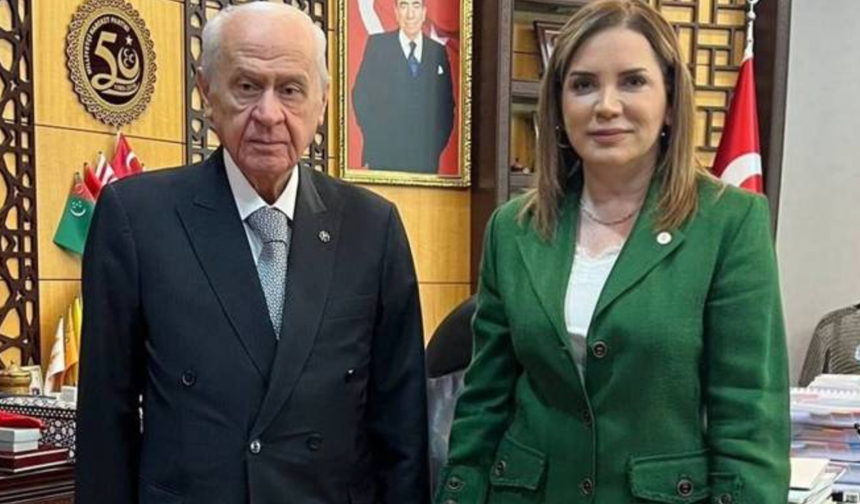 Son dakika... Flaş TV'nin yeni sahibi MHP eski Milletvekili Arzu Erdem oldu...