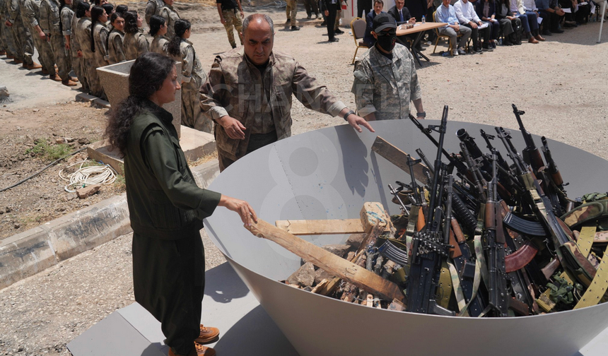 Son dakika... PKK terör örgütü ilk silah bırakma eylemini gerçekleştirdi...
