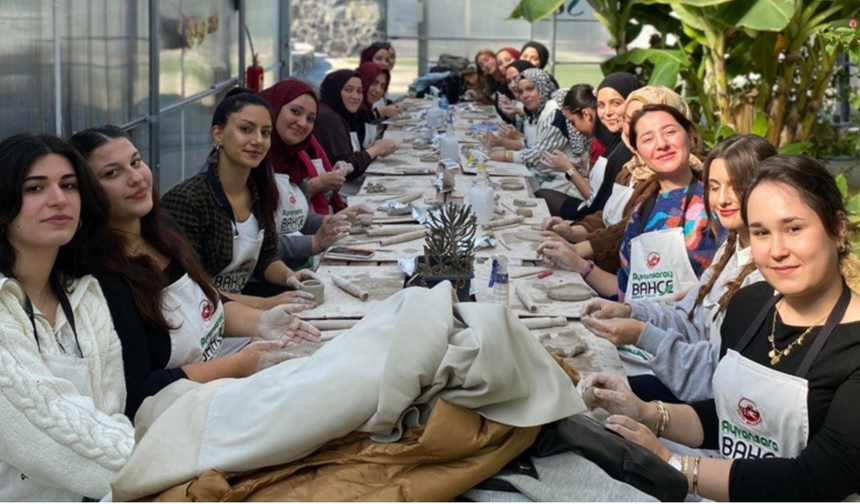 Ayvansaray Bahçe'de Doğayla İç İçe Kil Seramik Buluşması