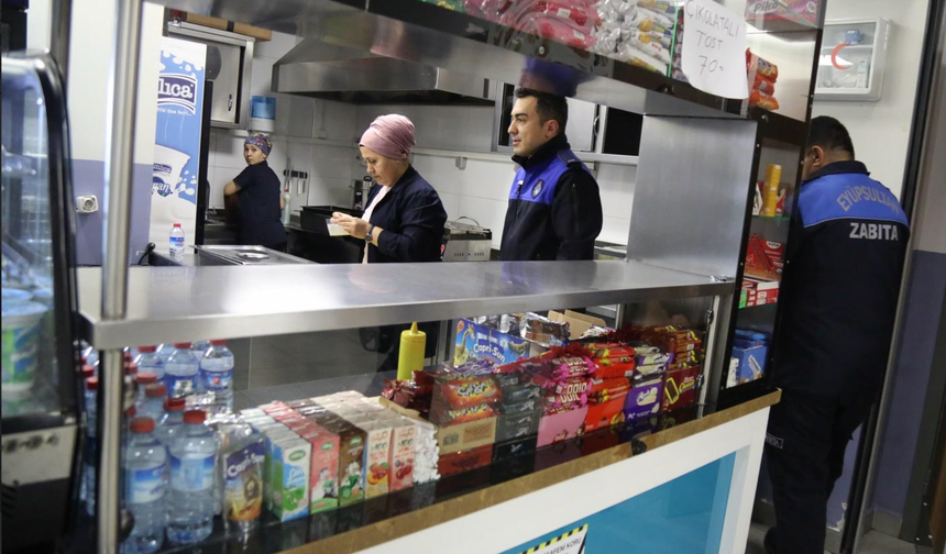 Zehirlenmeler Gıda Denetimini artırdı... Eyüpsultan'da gıda güvenliği için yoğun denetim