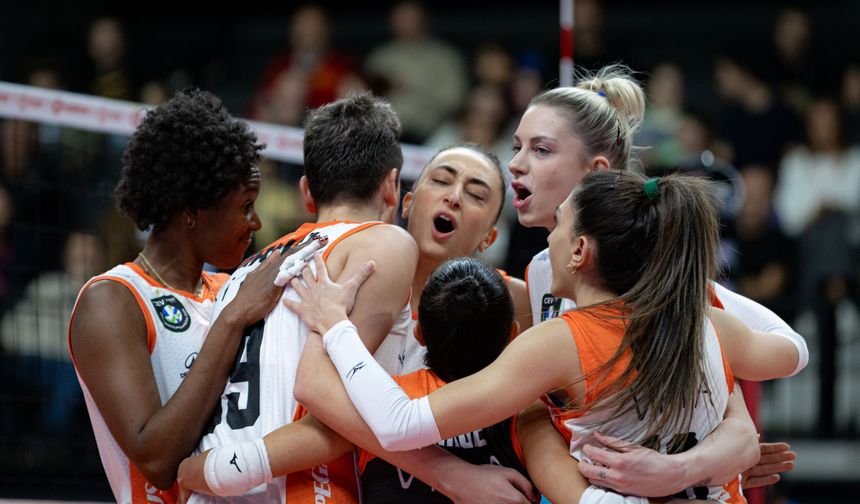 Derbide 3 puan Eczacıbaşı Dynavit’in!