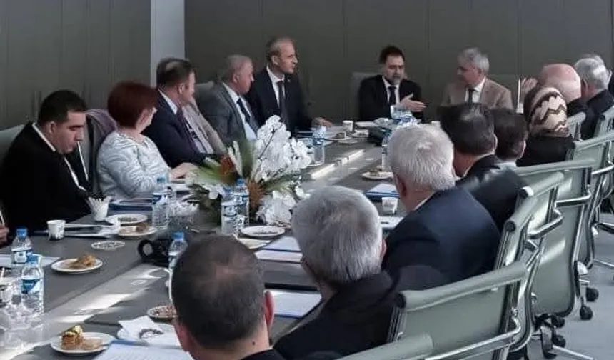 Erzurum Yakutiye'de Başkan Uçar lise müdrüleriyle buluştu