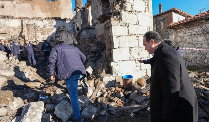 Manisa'da Başkan Dutlulu yangın bölgesinde