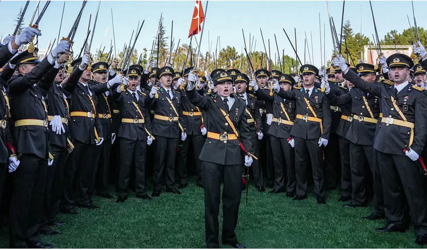 'Mustafa Kemalin Askerleri'nden birinin daha İhrac kararı reddedildi