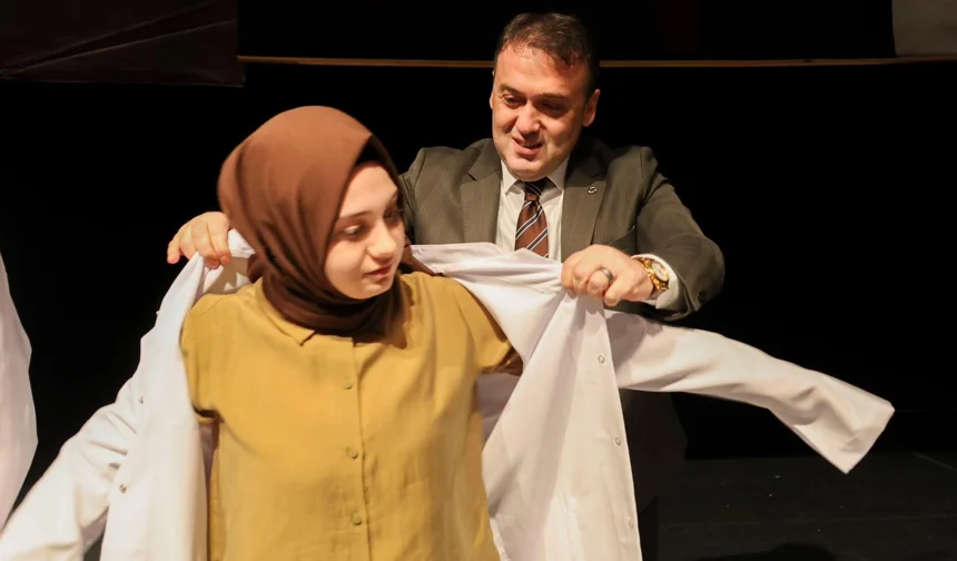 Bilecik'te geleceğin hekimleri beyaz önlüklerini giydi
