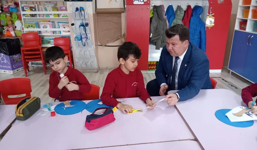 Keşan'da Müdür Kemik'ten Raşit Efendi İlkokulu'na ziyaret