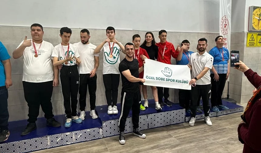 SOBE'li sporculardan madalya yağmuru