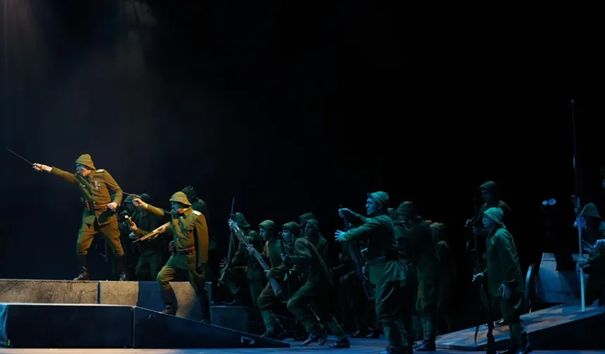 'Şüheda 1915' Külliye'de sahnelendi