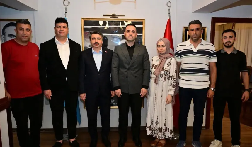 Bursa Yıldırım'da Başkan Yılmaz'dan Ülkü Ocakları'na ziyaret