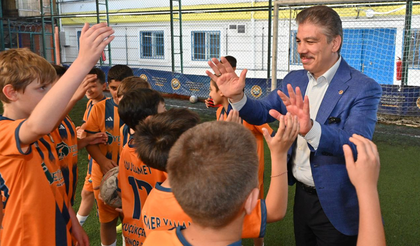 TBMM Adaket Komisyonu Başkanı Cüneyt Yüksel’den Sinop Spor’a destek...