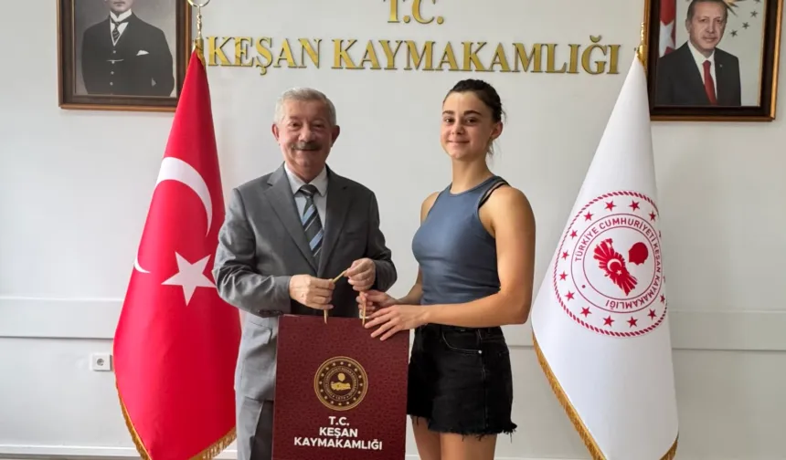 Kaymakam Mercan, LGS Türkiye birincisisini makamında ağırladı