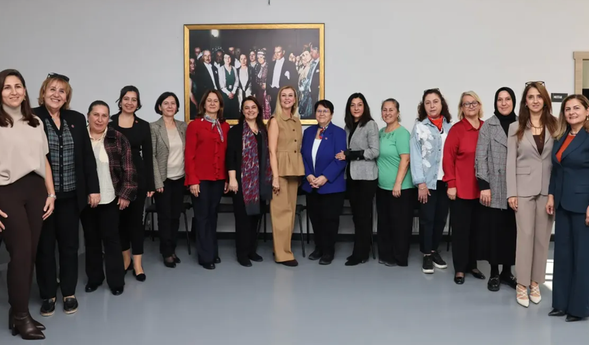 Kadın Muhtarlar 26 Ekim Kadın Muhtarlar Günü'nde buluştu...