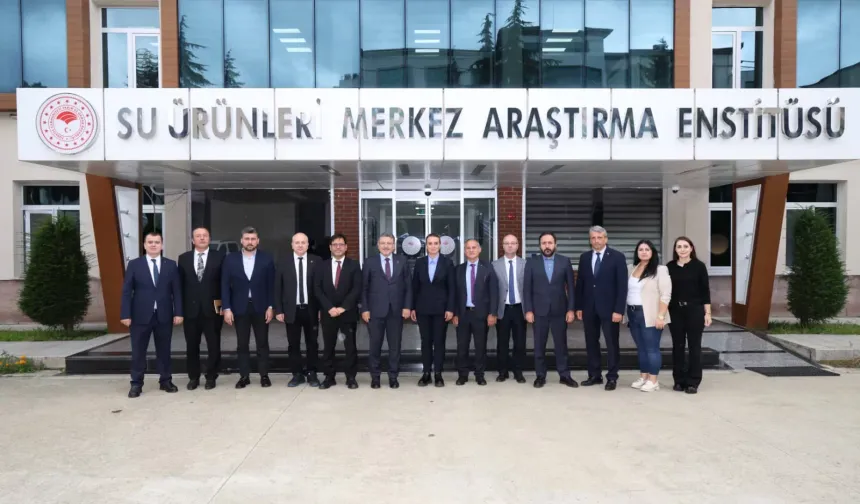 Trabzon'da Başkan Genç'ten Su Ürünleri Araştırma Enstitüsü'ne ziyaret